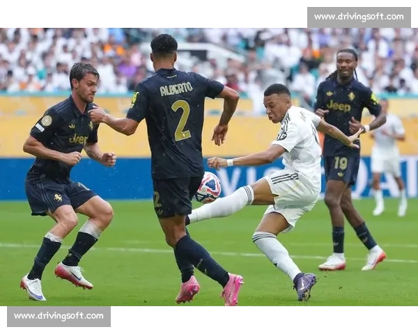 女裁判首执法尤文世俱杯!曾吹 C 罗沙特德比成焦点 女裁判首执法尤文世俱杯!曾吹 C 罗沙特德比成焦点